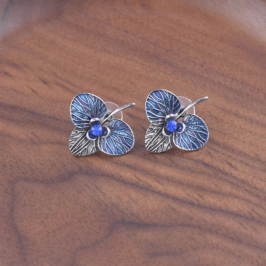 European And American New Design Sense Three-leaf Flower Diamond Stud Earrings