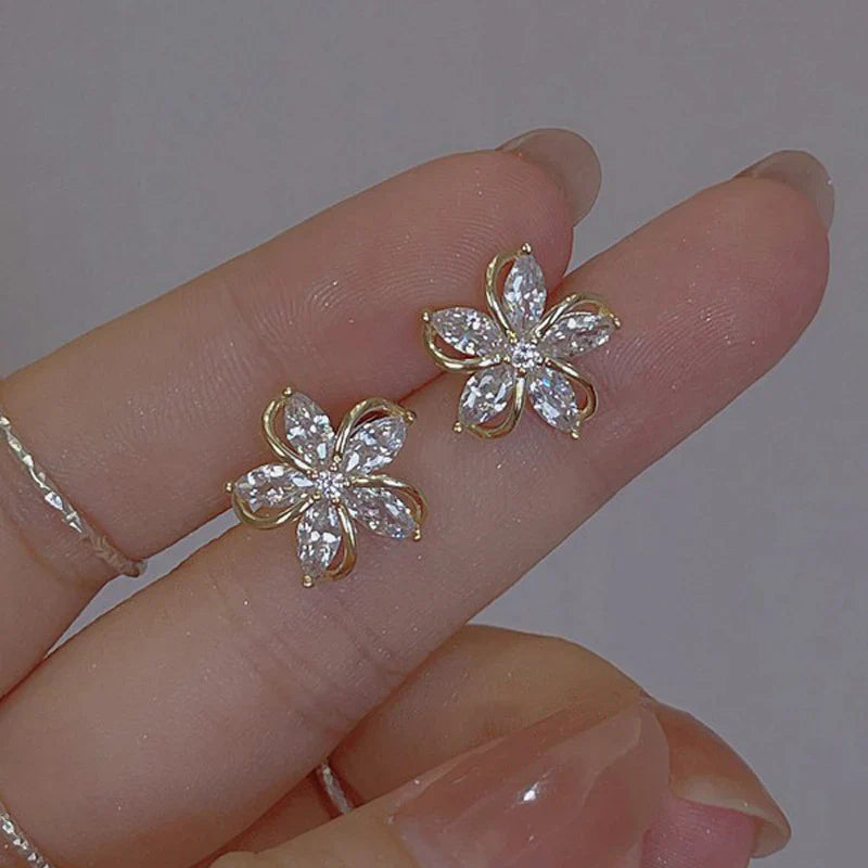 High-grade Ear Studs Five Petal Flower Zircon Flower Earrings Petite Earrings Women