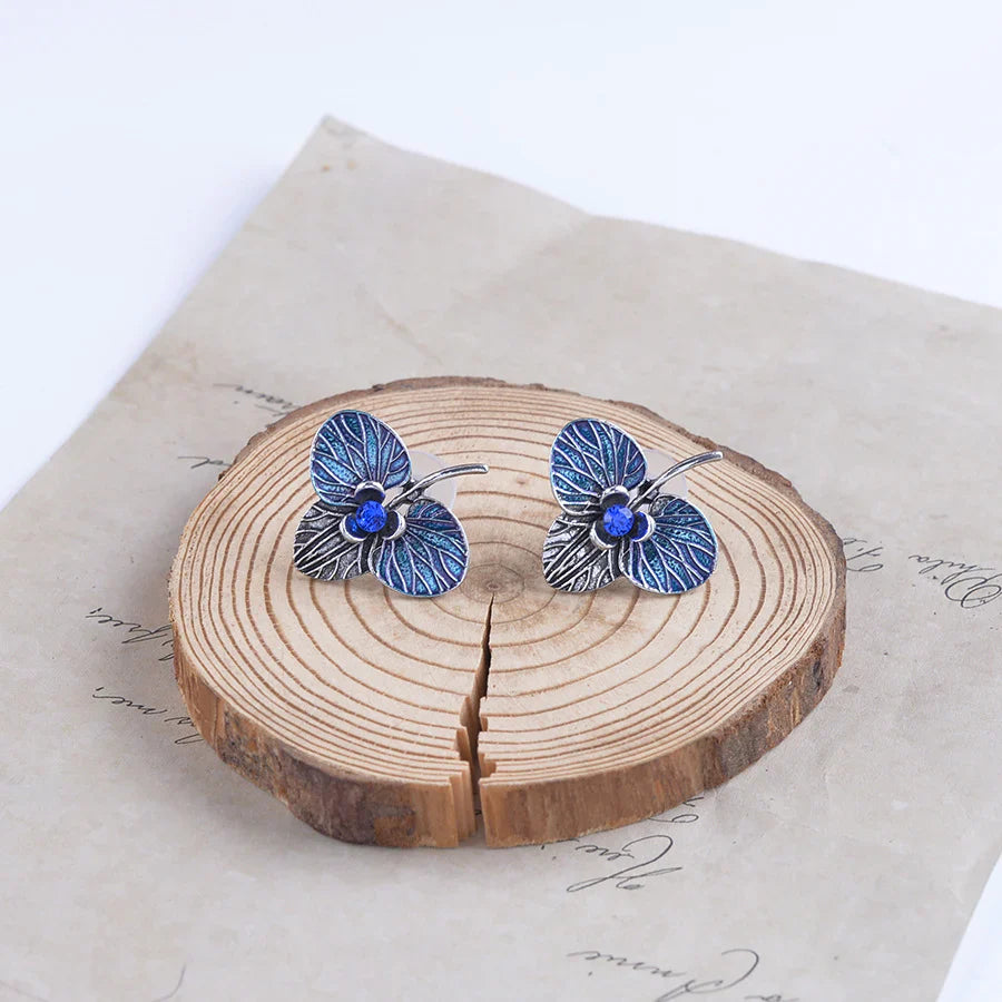 European And American New Design Sense Three-leaf Flower Diamond Stud Earrings